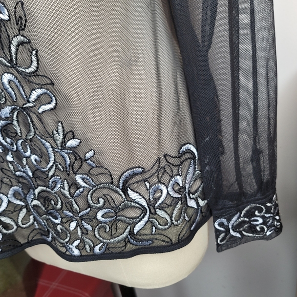 White House Black Market Embroidered Mesh Top Black Size Small - Picture 12 of 12